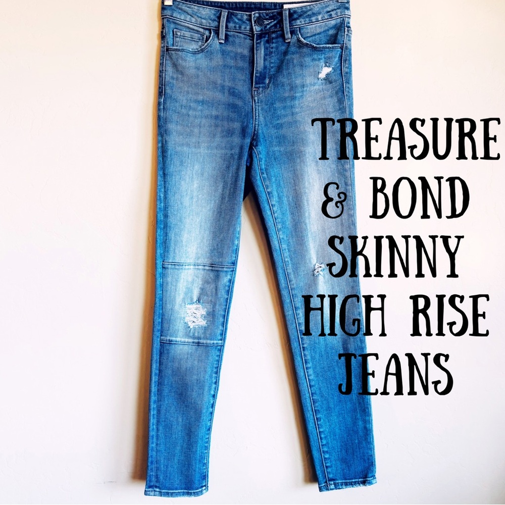 Treasure & Bond Distressed Skinny Jeans